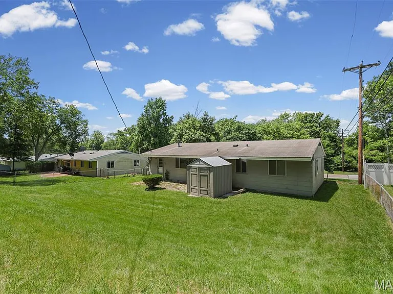 404 Spring Meadows Dr — Photo 36