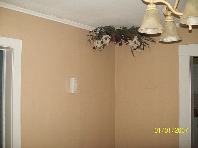 2nd image of 614 Schley St