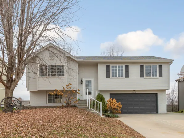 15313 Wirt St, Omaha, NE 68116
