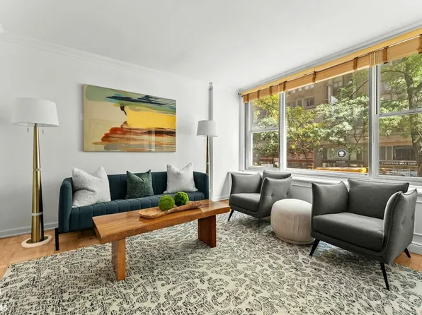 169 East 69th Street image 2 of 17