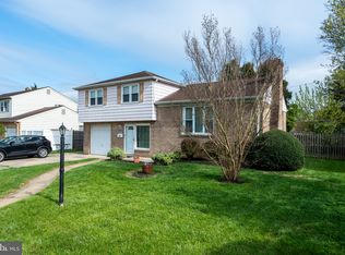 17 Finney Rd, New Castle, DE 19720