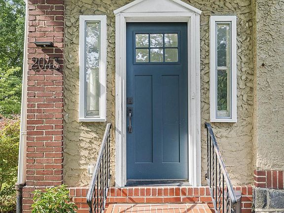 4th image of 2043 Linden St