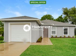 37 Bonaire Pl, Umatilla, FL 32784