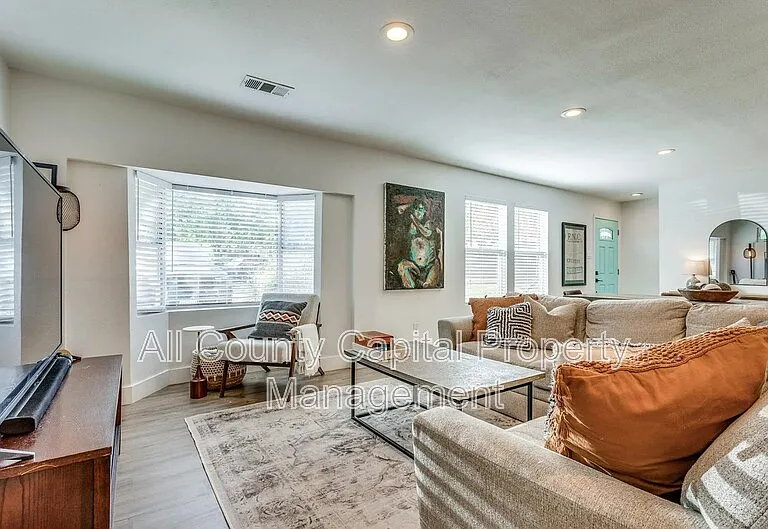 748 Wales Way #748 — Photo 7