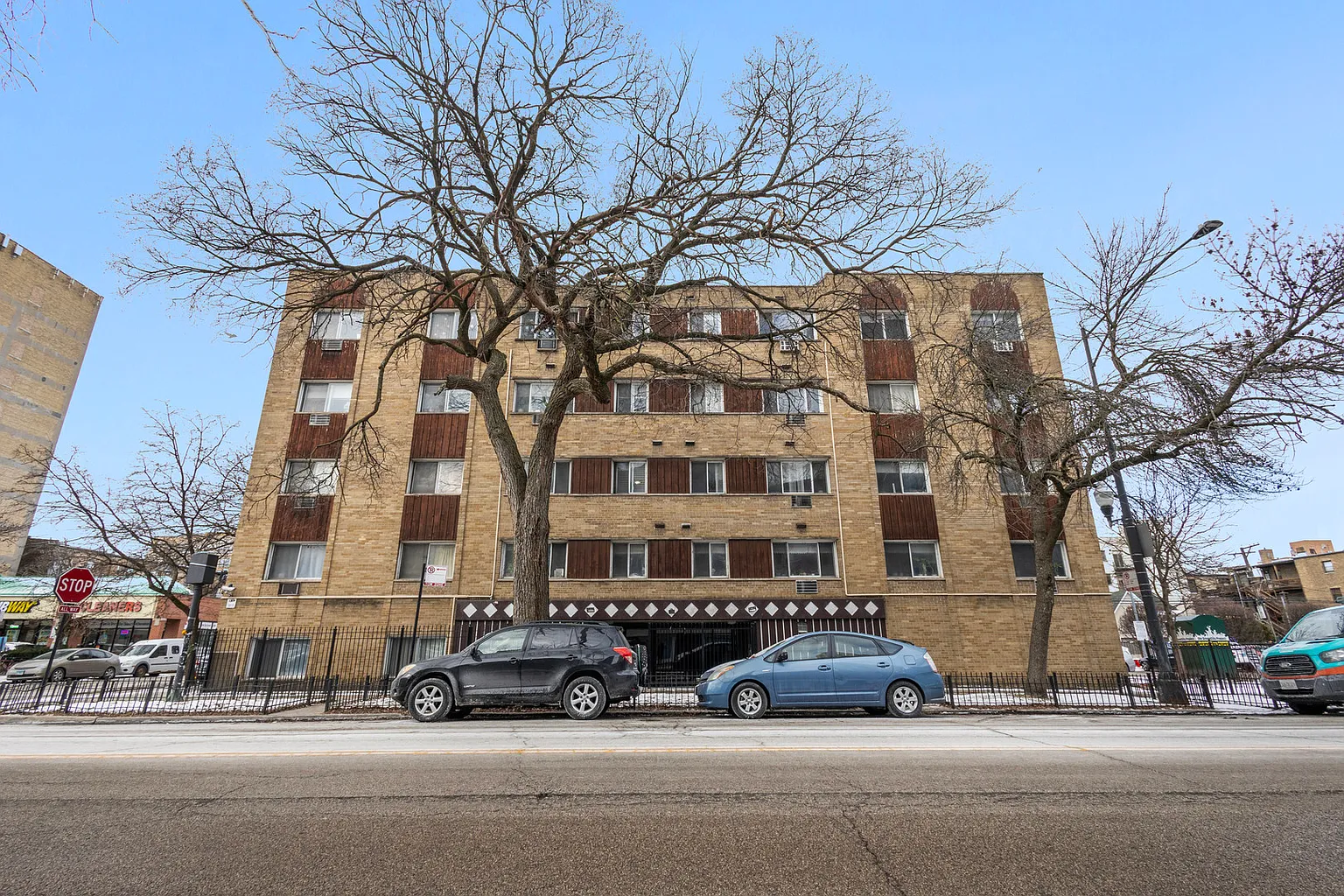 5100 N Sheridan Rd APT 410 photo 1