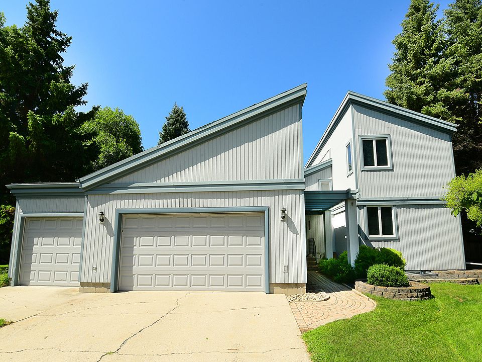 1st image of 406 Level Plains Cir
