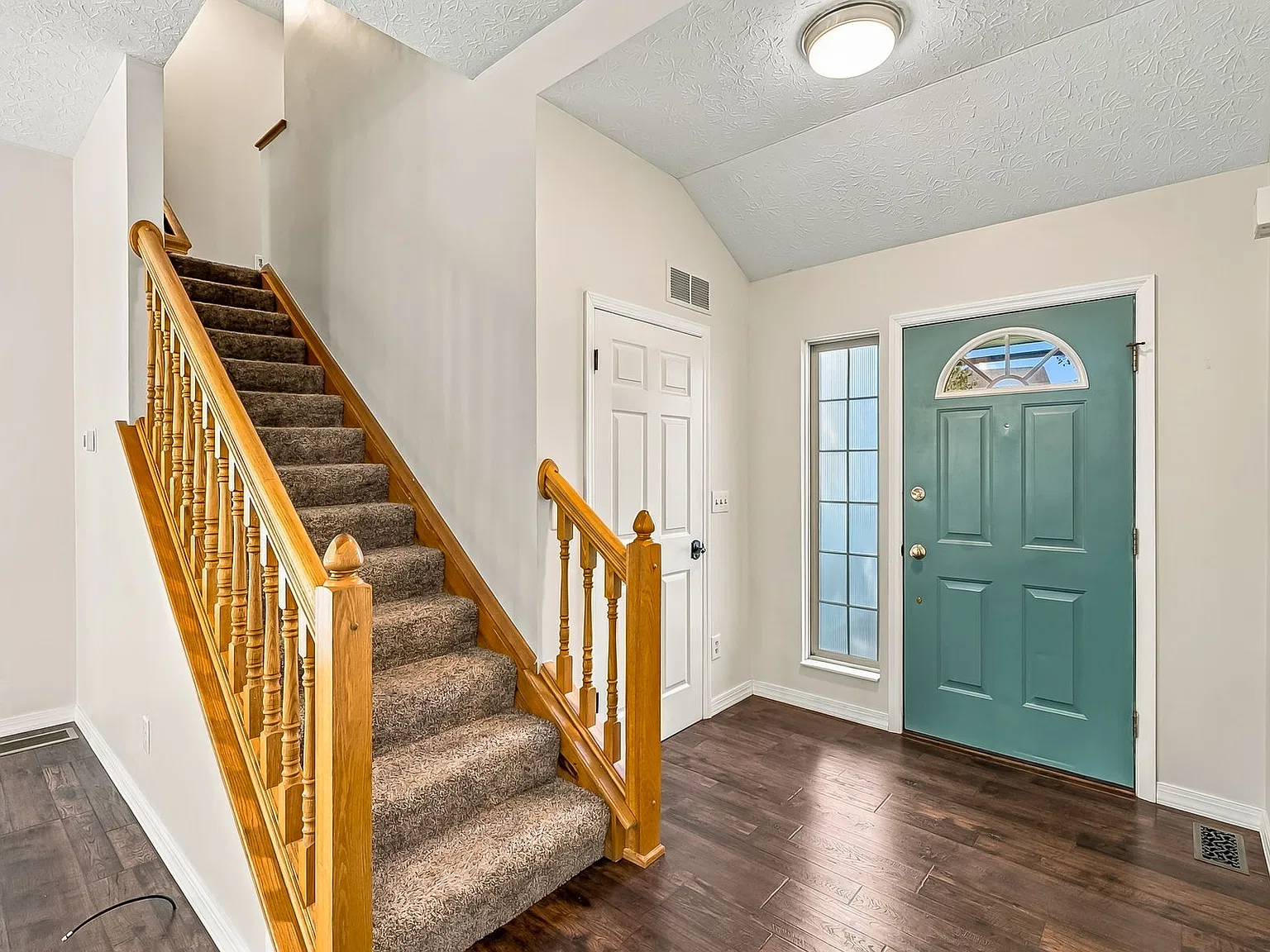1097 Pebble Brook Drive - 1 — Photo 3