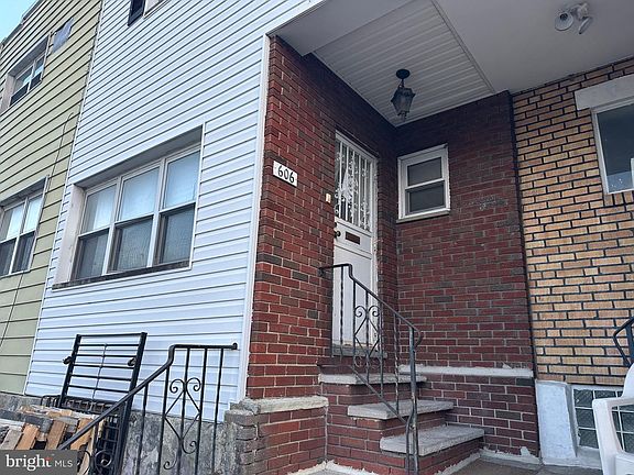 3rd image of 606 Johnston St
