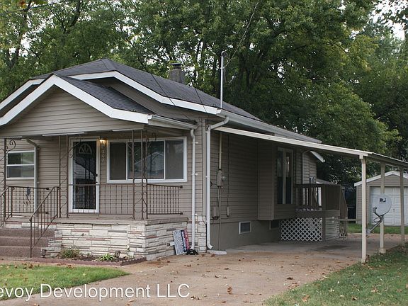 2nd image of 207 Viehl Ave