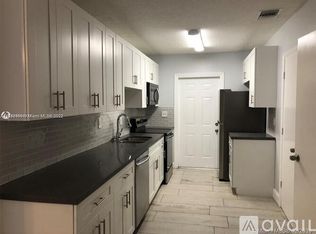 1235 NE 3rd Ave, Fort Lauderdale, FL 33304