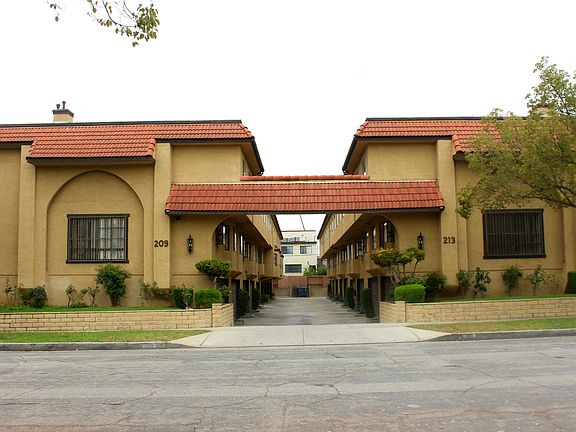 2nd image of 213 La France Ave APT E
