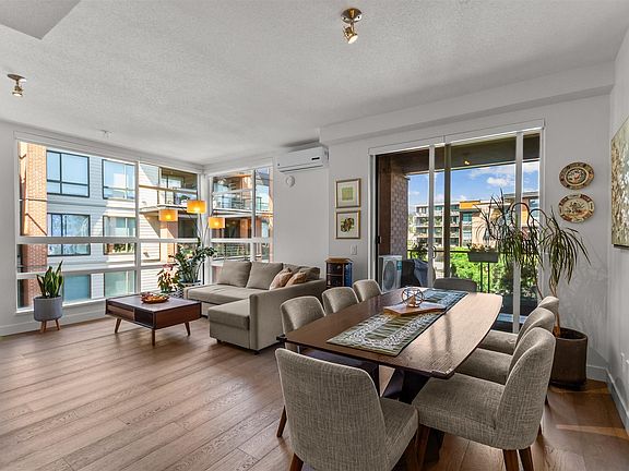 2nd image of 719 W 3rd St #404