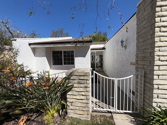 2nd image of 2763 Lakewood Pl