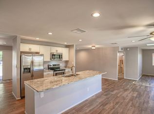 9050 N 49th Dr, Glendale, AZ 85302