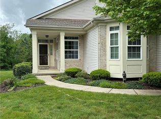 21282 Woodview Cir, Strongsville, OH 44149