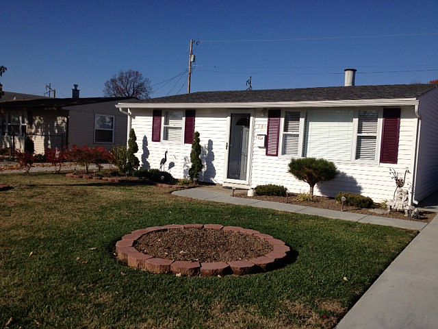 1st image of 2811 W 5th St