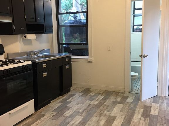 5th image of 3008 38th Ave #2