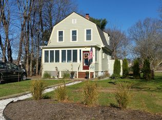 26 Evans Ave, Tiverton, RI 02878