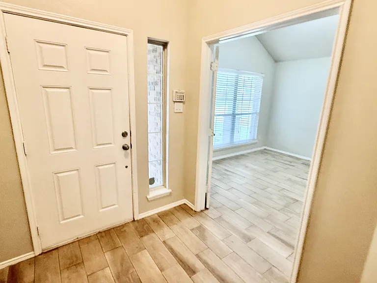 816 Cheryl St #1 — Photo 11