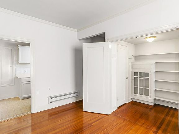 2nd image of 2085 Sacramento St APT 306