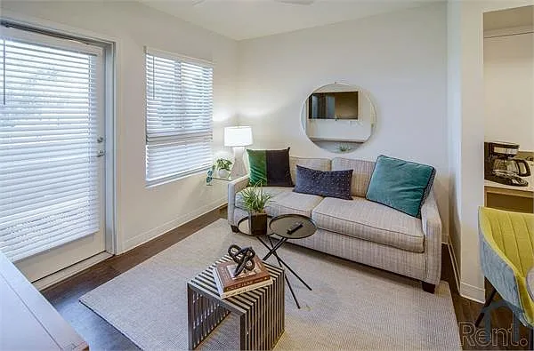 600 Roble Ave #409 — Photo 6