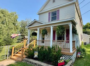 721 Carrie St, Sault Sainte Marie, MI 49783