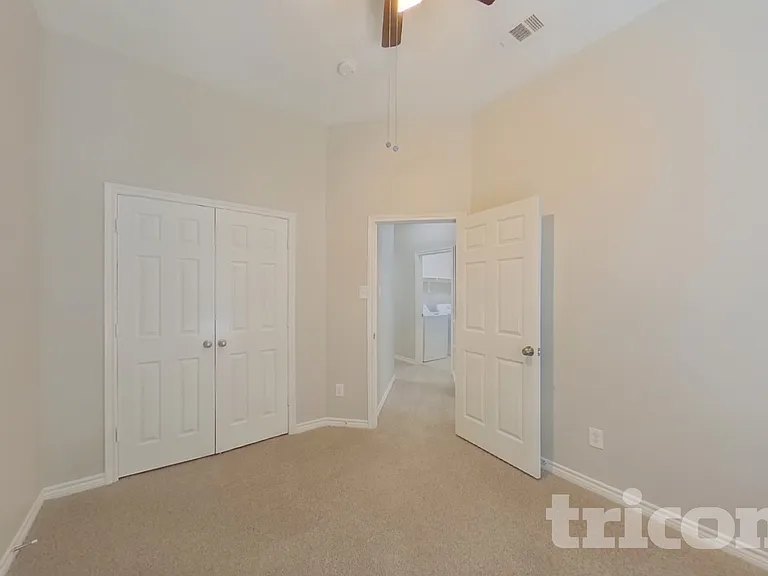 1217 Glencoe Dr — Photo 11