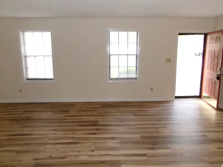 3209 Timbermill Ave #B — Photo 6