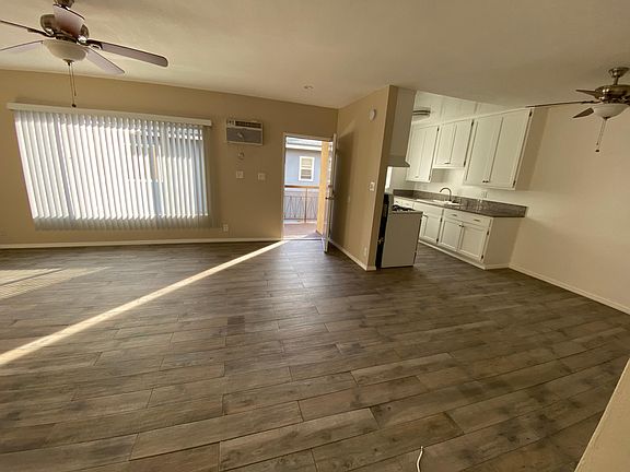 4th image of 923 N Hudson Ave APT 4