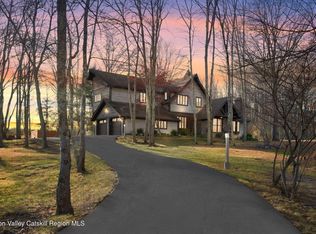 14 Foxwood Rd, New Paltz, NY 12561