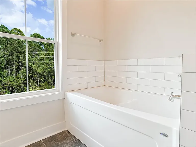 606 Cameron Ct — Photo 17