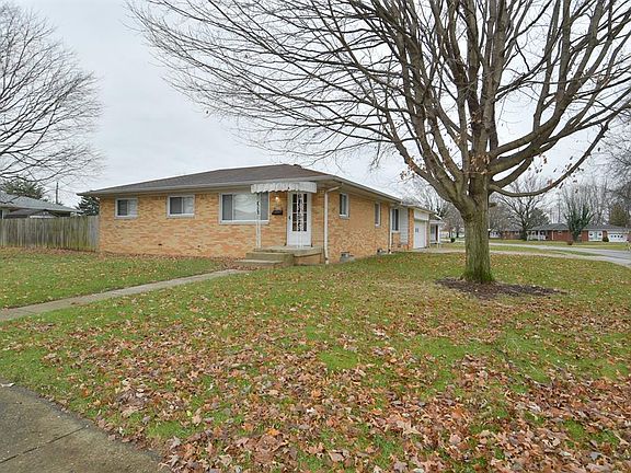 3rd image of 5461 Meadowood Dr