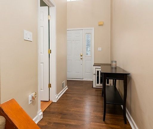 3rd image of 566 Brandywine Dr