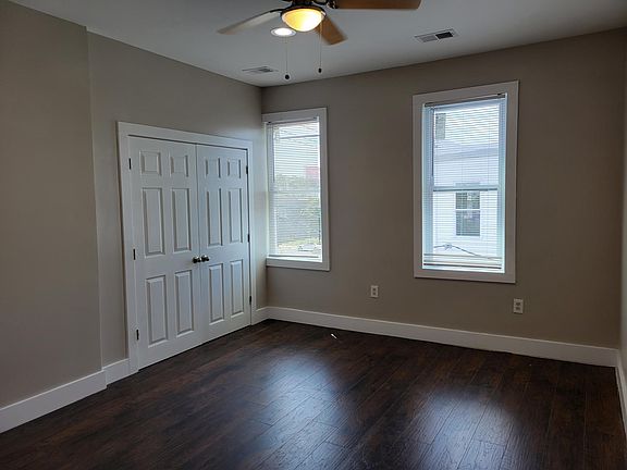 4th image of 2900 N 13th St Floor 3