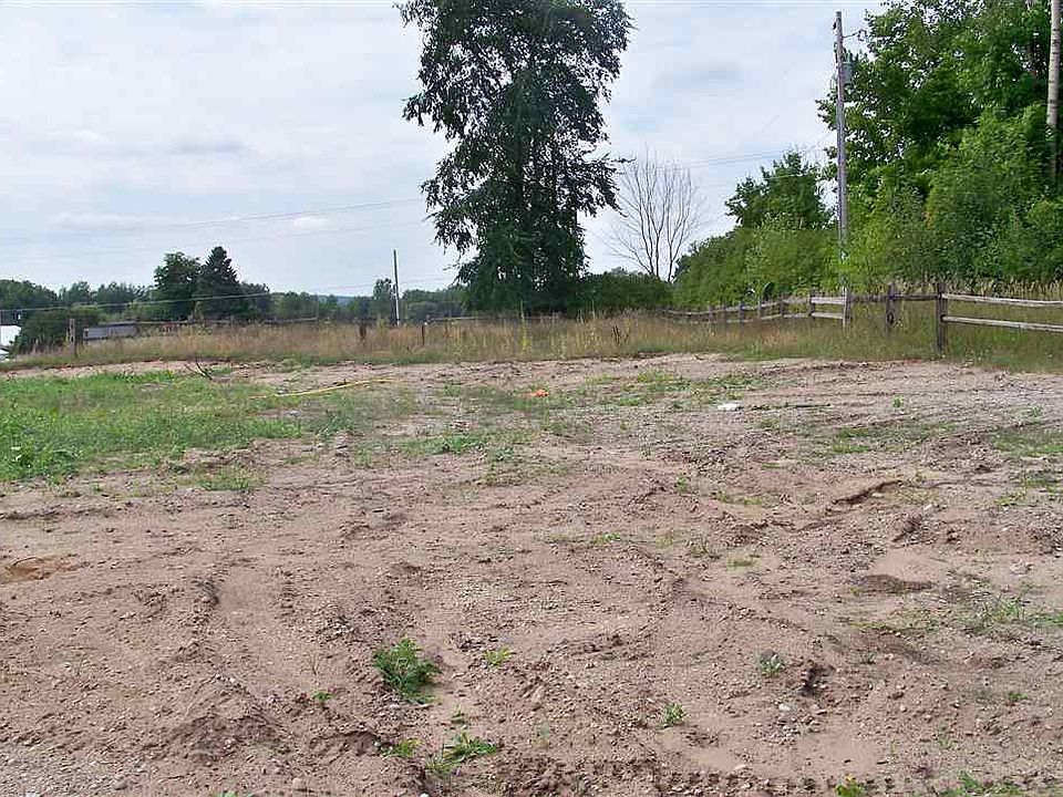 2nd image of 273 Old State Rd