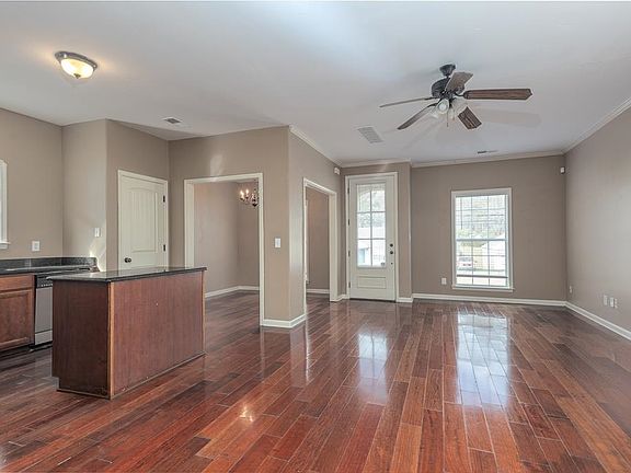 2nd image of 1564 Wynne Rd