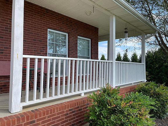 4th image of 4807 Brookview Dr