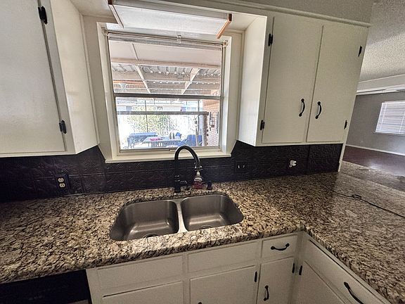 4th image of 2411 13th St