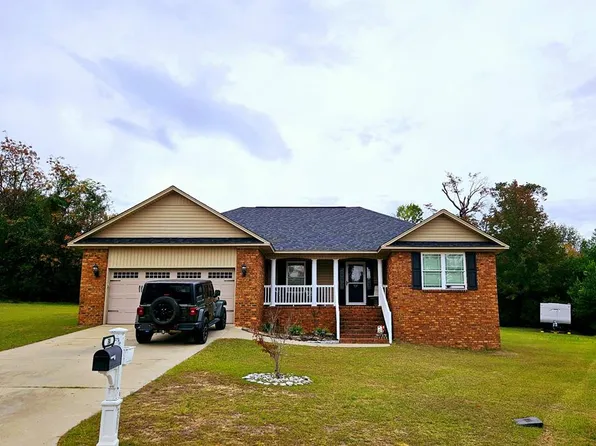 30 Mystic Ct, Dalzell, SC 29040