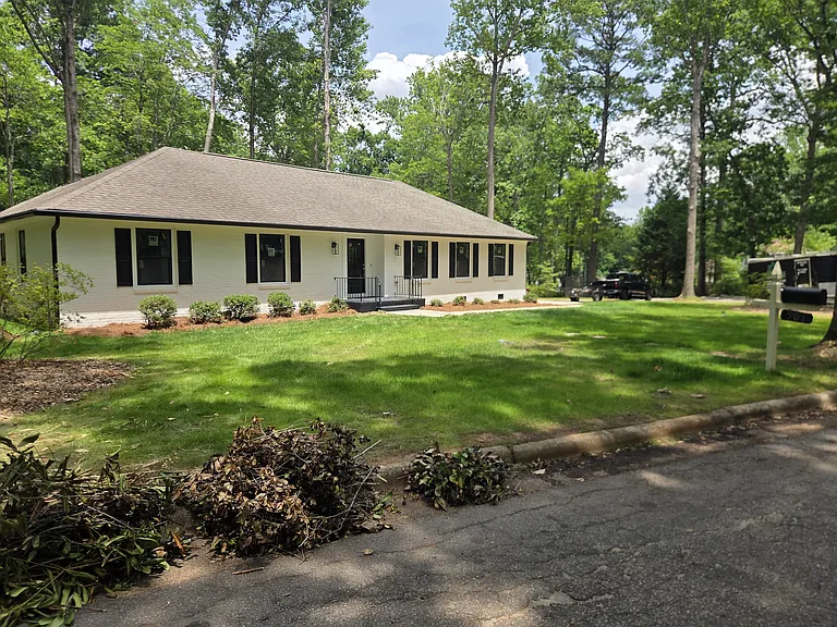 501 Farmington Woods Dr — Photo 11