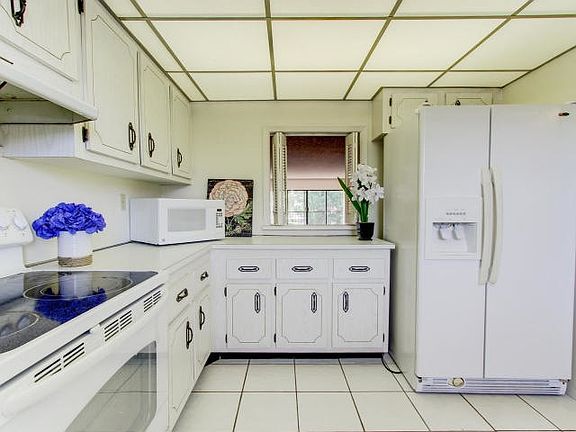 3rd image of 300 N Highway A1a APT H205