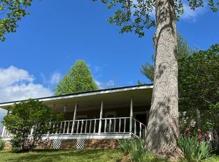 17 Fairview Rd, Blairsville, GA 30512