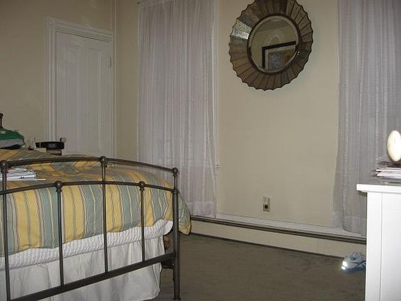 queen size bedroom #2