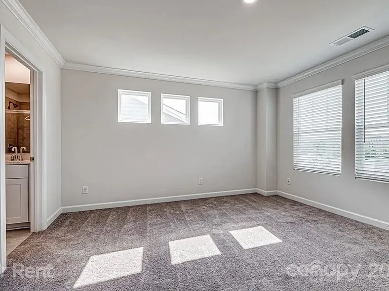 2022 Tears Ln — Photo 23