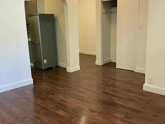 4th image of 339 E 82nd St APT 4B