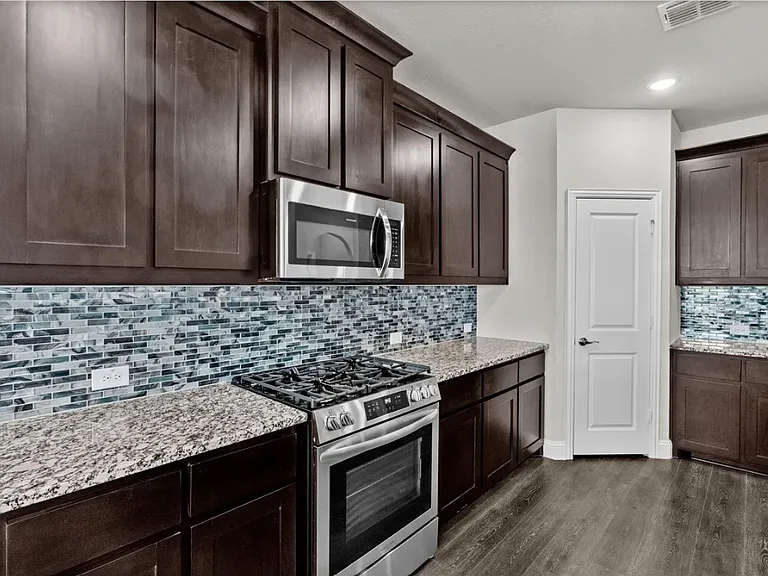 16921 Sandgrass Dr — Photo 16