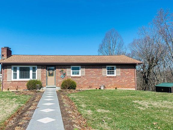 2nd image of 127 Hilltop Dr