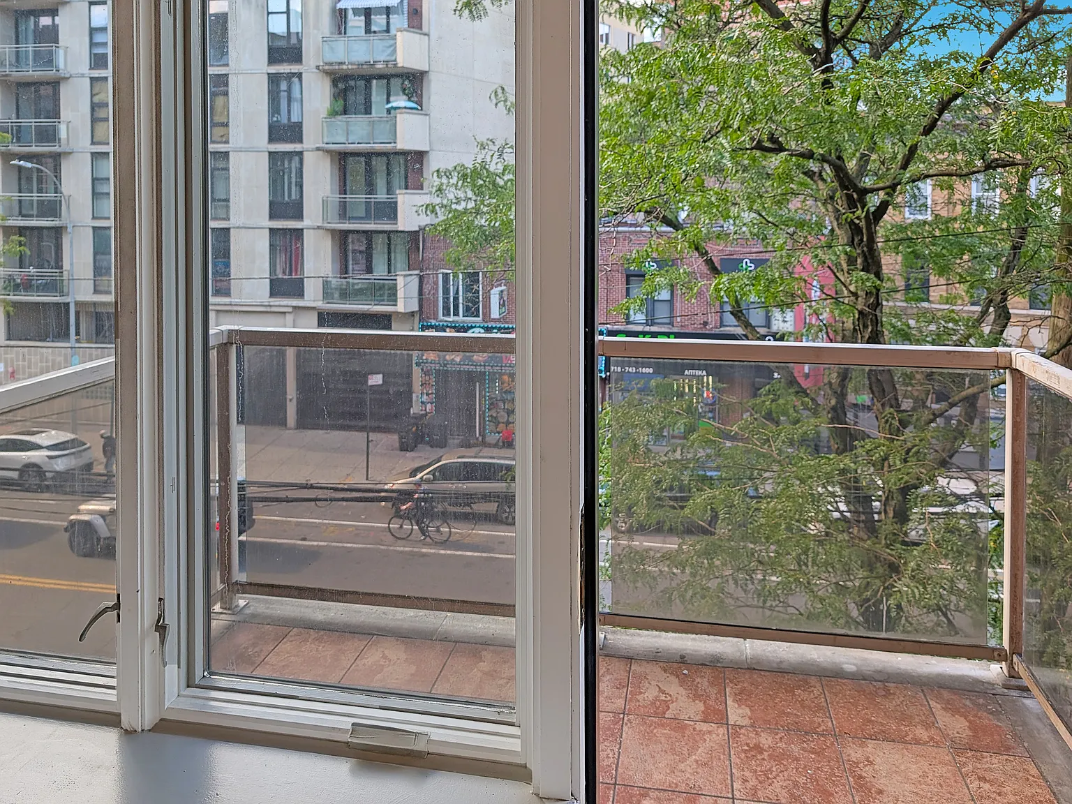2 bed, 1200 sqft, $3,295 — Photo 2