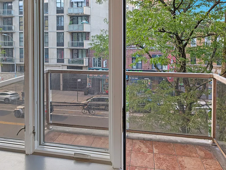 380 Neptune Ave #3B — Photo 2