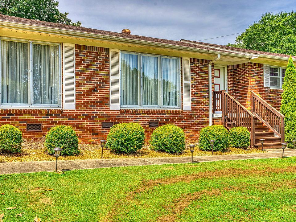 402 Rivermont Dr, Sheffield, AL 35660 MLS 512249 Zillow